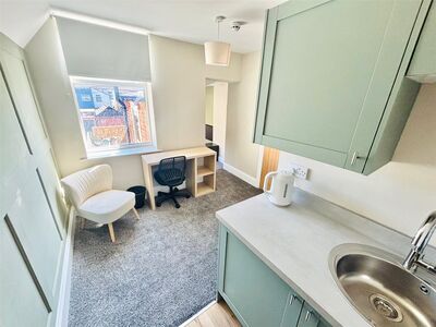 Jackson Street, 1 bedroom  Room to rent, £175 weekly