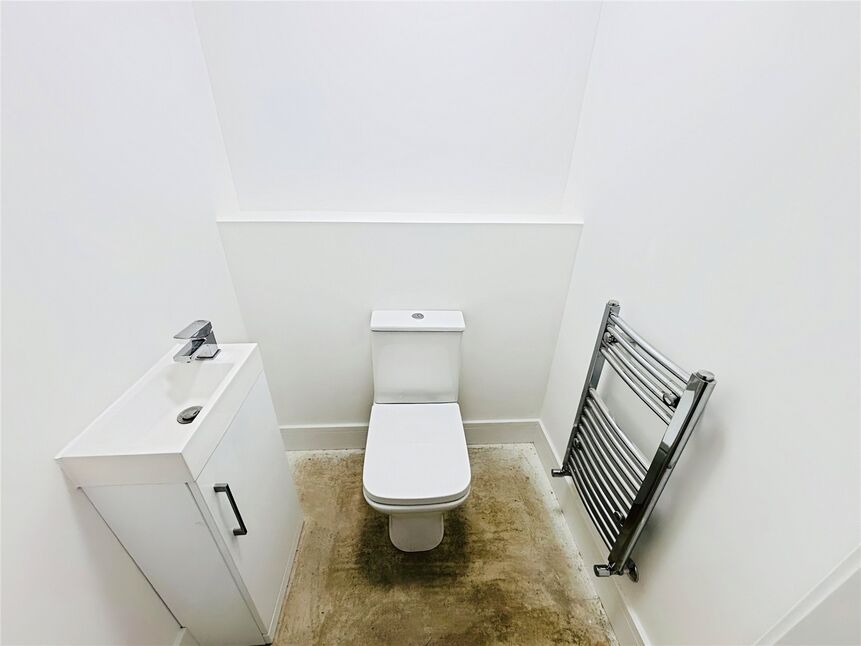 Cloakroom / Wc