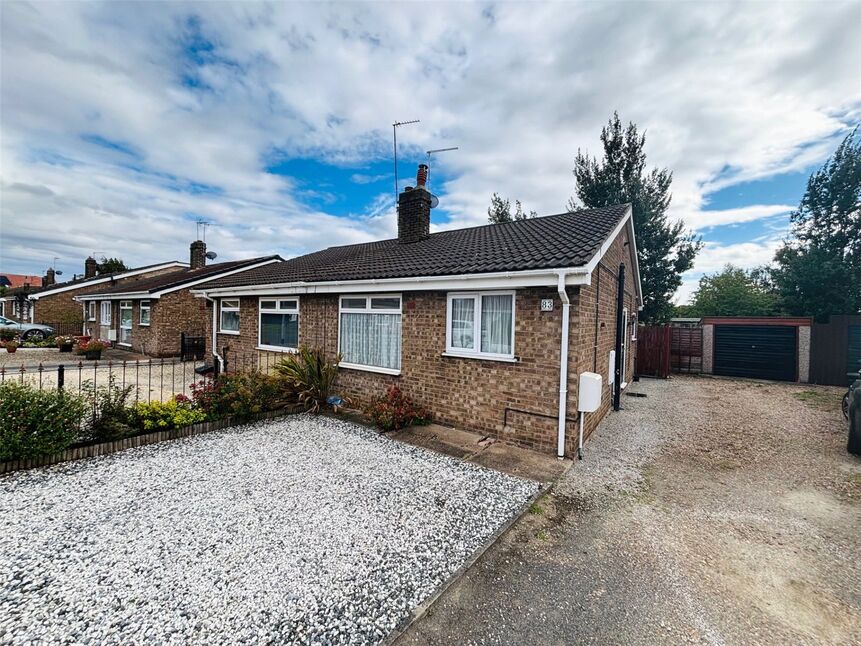 Main image of 2 bedroom Semi Detached Bungalow for sale, Bellasize Park, Gilberdyke, East  Yorkshire, HU15