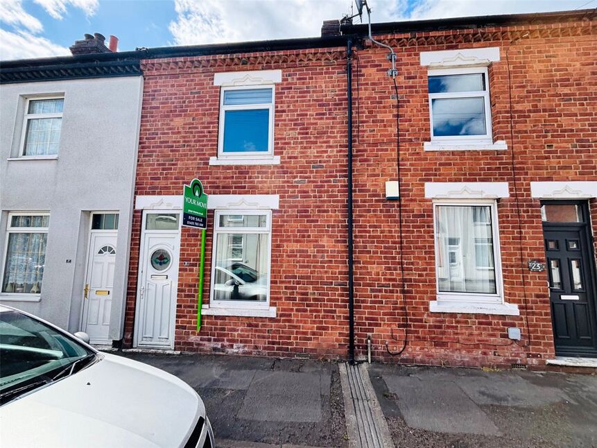 2 bedroom Mid Terrace House for sale