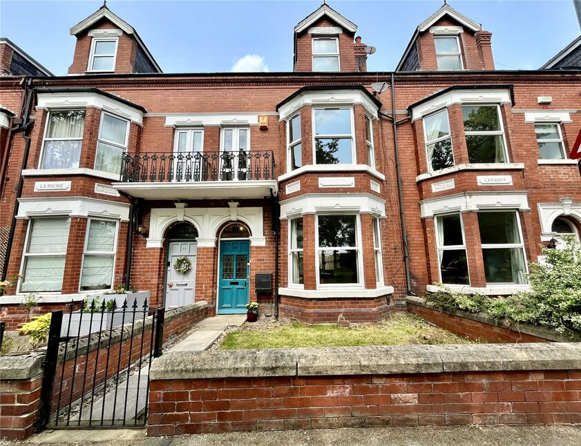 Main image of 5 bedroom Mid Terrace House for sale, Hook Road, Goole, East Yorkshire, DN14