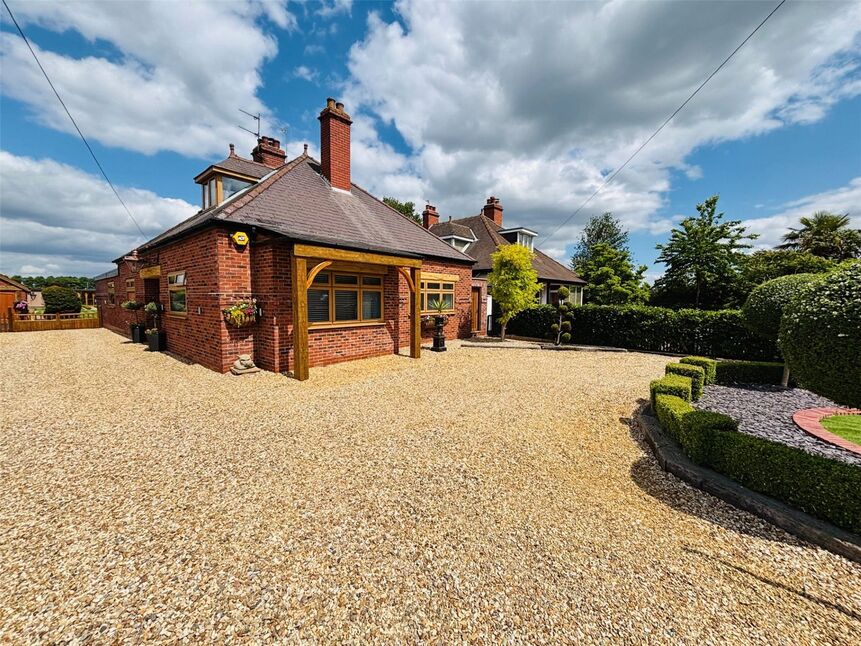 4 bedroom Detached Bungalow for sale