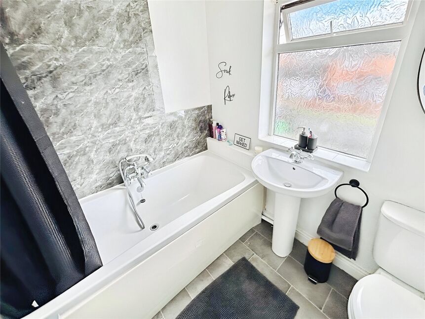 Bathroom / Wc