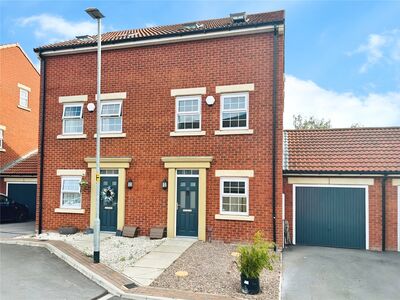 4 bedroom Semi Detached House for sale