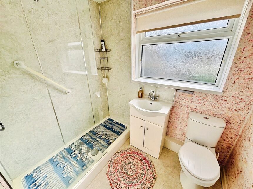 Shower Room / Wc