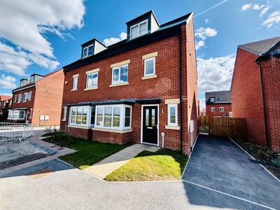 4 bedroom Semi Detached House for sale