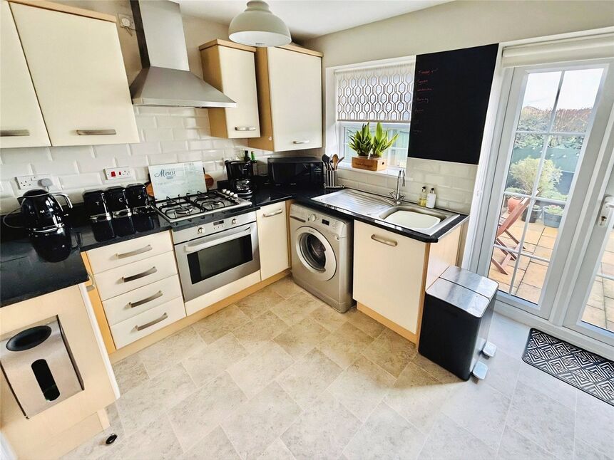 Kitchen / Breakfast Room