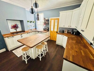Marshfield Avenue, 4 bedroom Mid Terrace House for sale, &pound;155,000