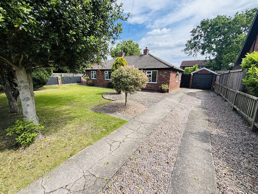 Main image of 4 bedroom Detached Bungalow for sale, Cliffe, Selby, North Yorkshire, YO8