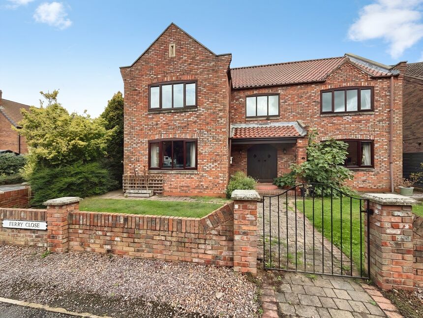 Main image of 4 bedroom Detached House for sale, Ferry Close, Hook, East Yorkshire, DN14