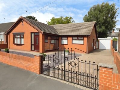 Buttermere Road, 3 bedroom Detached Bungalow for sale, &pound;285,000