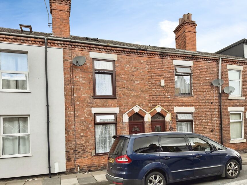Main image of 3 bedroom Mid Terrace House for sale, Henry Street, Goole, East Yorkshire, DN14