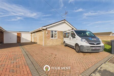Grebe Close, 3 bedroom Detached Bungalow to rent, &pound;1,400 pcm