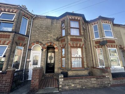 8 bedroom Detached House to rent