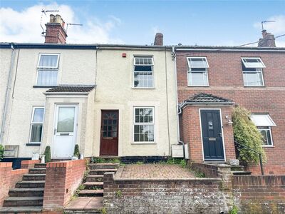 Commodore Road, 2 bedroom Mid Terrace House to rent, £675 pcm