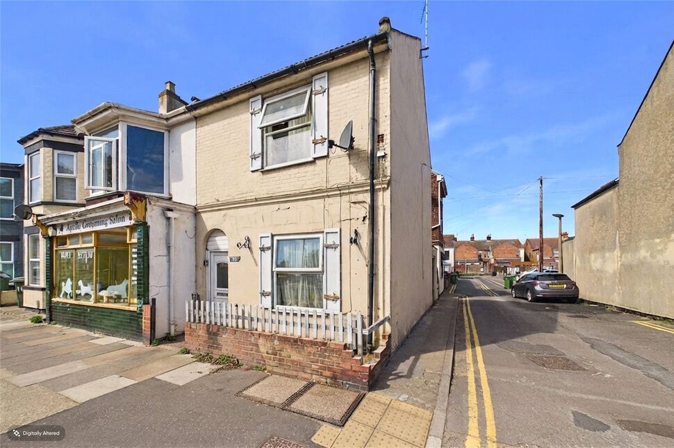 Main image of 2 bedroom End Terrace House for sale, Northgate Street, Great Yarmouth, Norfolk, NR30