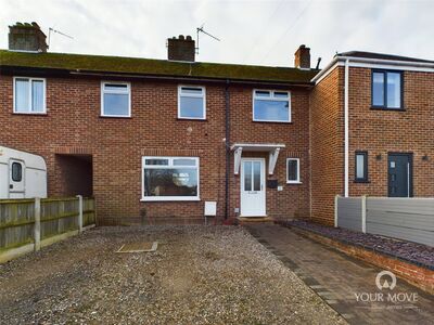 3 bedroom Mid Terrace House for sale