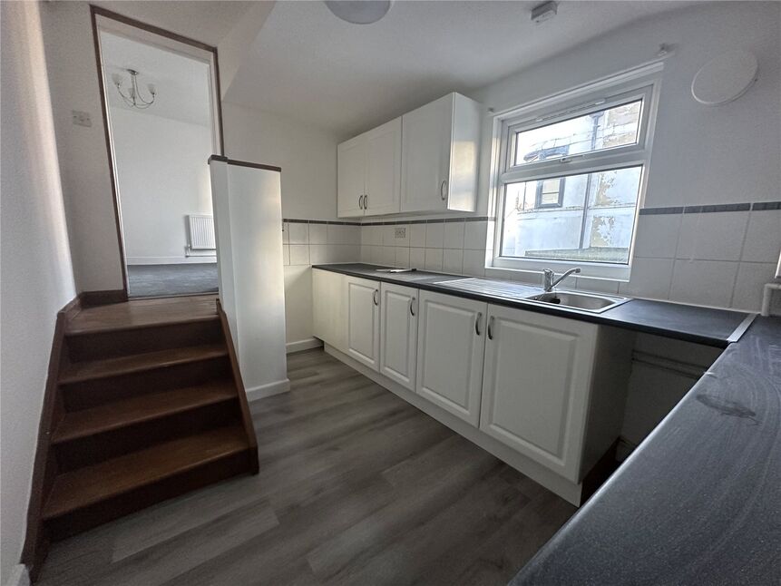 Main image of 1 bedroom Flat to rent, High Street, Gorleston, Norfolk, NR31