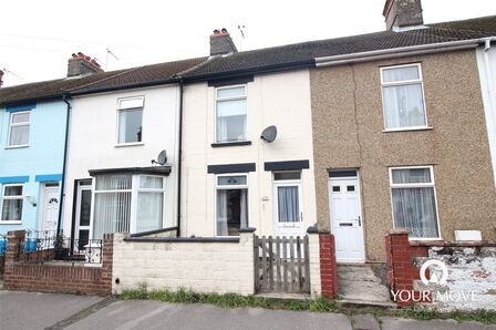 3 bedroom Mid Terrace House for sale