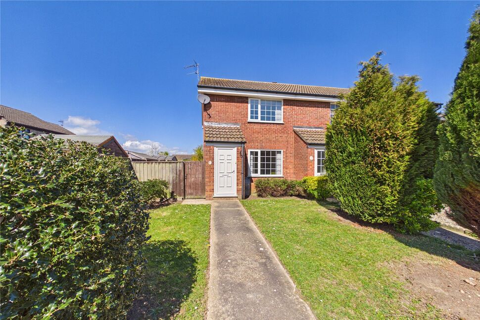 Main image of 2 bedroom End Terrace House for sale, Rosedale Gardens, Lowestoft, Suffolk, NR33