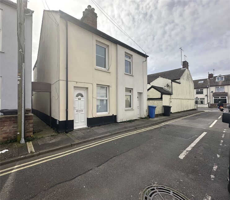 Main image of 2 bedroom End Terrace House to rent, Alma Road, Lowestoft, Suffolk, NR32