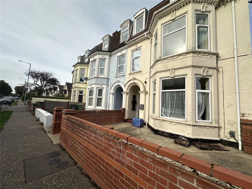 Main image of 2 bedroom  Flat to rent, Avondale Road, Gorleston, Norfolk, NR31