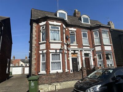 1 bedroom  Flat to rent