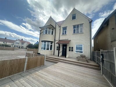 Marine Parade, 1 bedroom  Flat to rent, £850 pcm