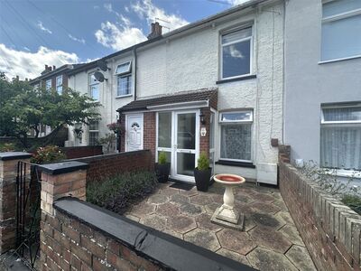 Southwell Road, 3 bedroom Mid Terrace House to rent, £875 pcm