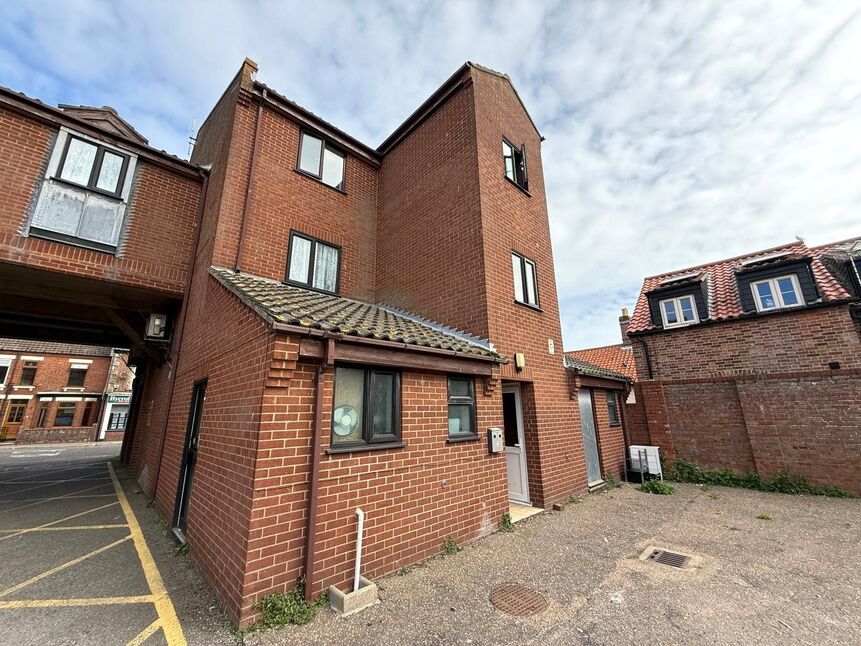 Main image of 1 bedroom Flat to rent, Baker Street, Gorleston, Norfolk, NR31
