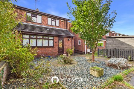 Roydon Way, 3 bedroom Semi Detached House to rent, &pound;1,100 pcm