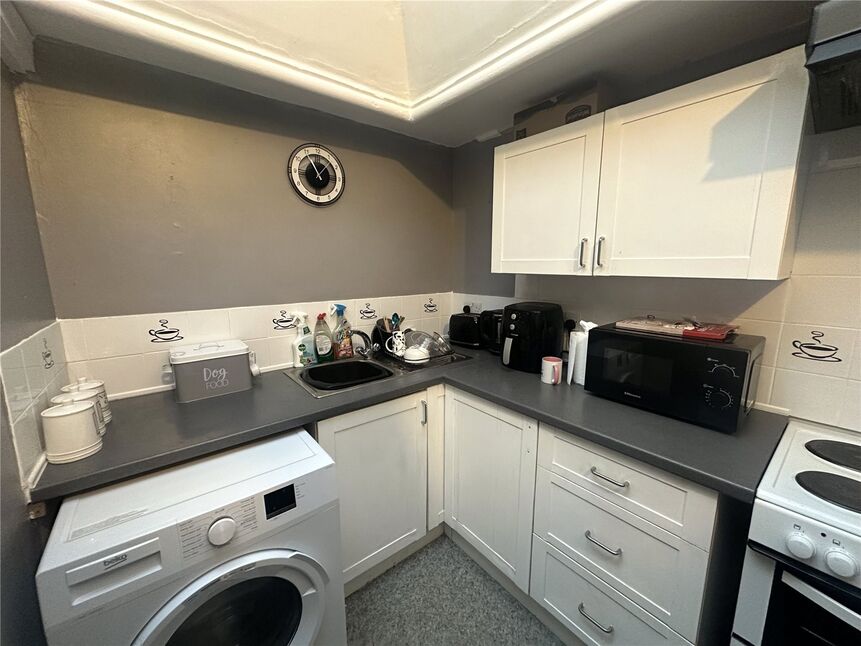 Main image of 2 bedroom  Flat to rent, Kirkley Cliff, Lowestoft, Suffolk, NR33