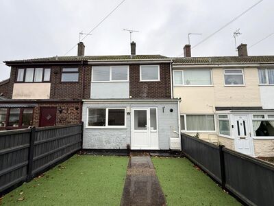 Jasmine Gardens, 3 bedroom Mid Terrace House to rent, £1,250 pcm