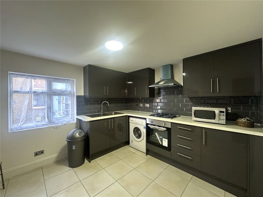 Main image of 2 bedroom Flat to rent, Commercial Road, Lowestoft, Suffolk, NR32