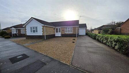 2 bedroom Detached Bungalow to rent