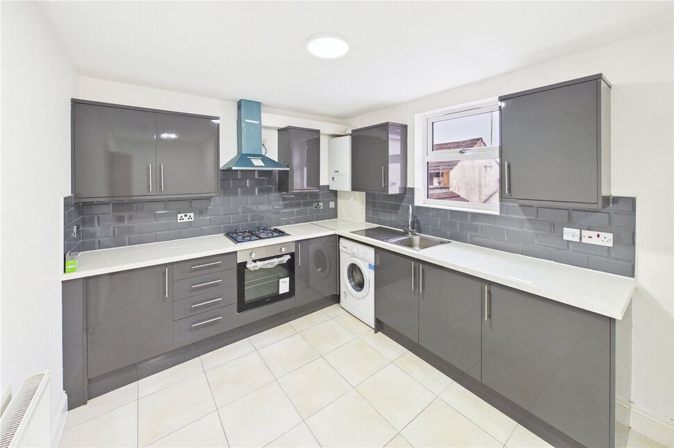 Main image of 2 bedroom Flat to rent, Commercial Road, Lowestoft, Suffolk, NR32