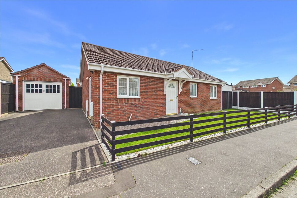 Main image of 3 bedroom Detached Bungalow for sale, Heather Road, Belton, Norfolk, NR31