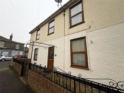 3 bedroom End Terrace House to rent
