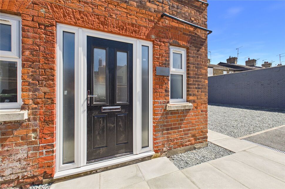 Main image of 1 bedroom House to rent, Lovewell Road, Lowestoft, Suffolk, NR33