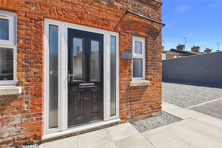 Lovewell Road, 1 bedroom House to rent, &pound;750 pcm