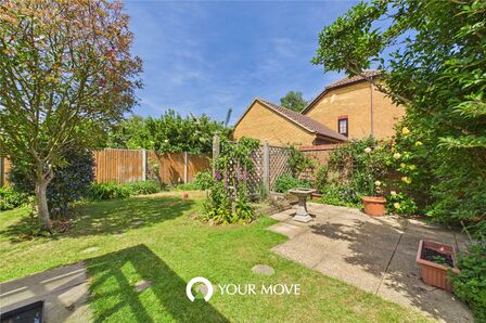 Julian Way, 3 bedroom Detached House for sale, &pound;260,000