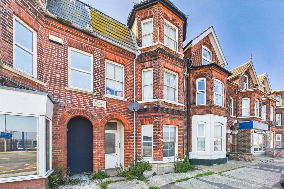 Main image of 1 bedroom Mid Terrace Flat to rent, Battery Green Road, Lowestoft, Suffolk, NR32
