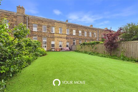 4 bedroom Mid Terrace House for sale