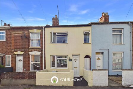 3 bedroom Mid Terrace House for sale