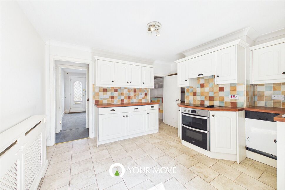 2 bedroom Mid Terrace House for sale