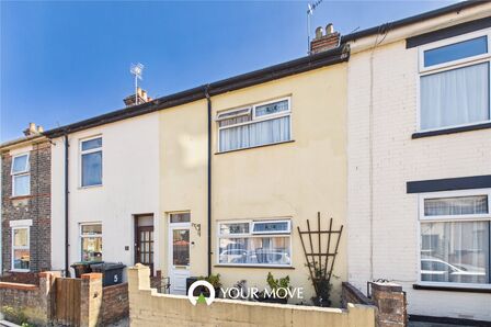 2 bedroom Mid Terrace House for sale