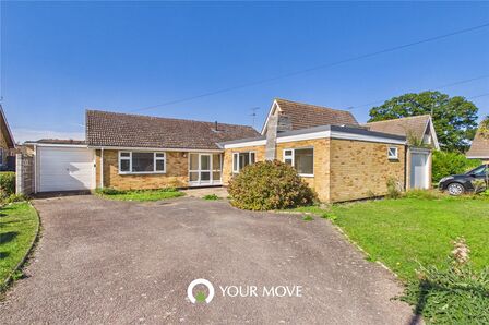 Kingston Drive, 3 bedroom Detached Bungalow to rent, &pound;1,800 pcm