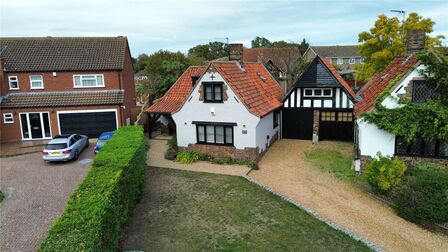 4 bedroom Link Detached House for sale