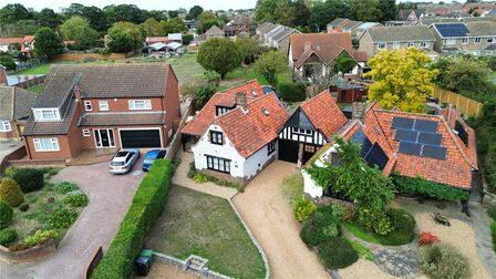 4 bedroom Link Detached House for sale