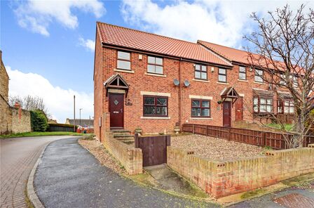 3 bedroom End Terrace House to rent
